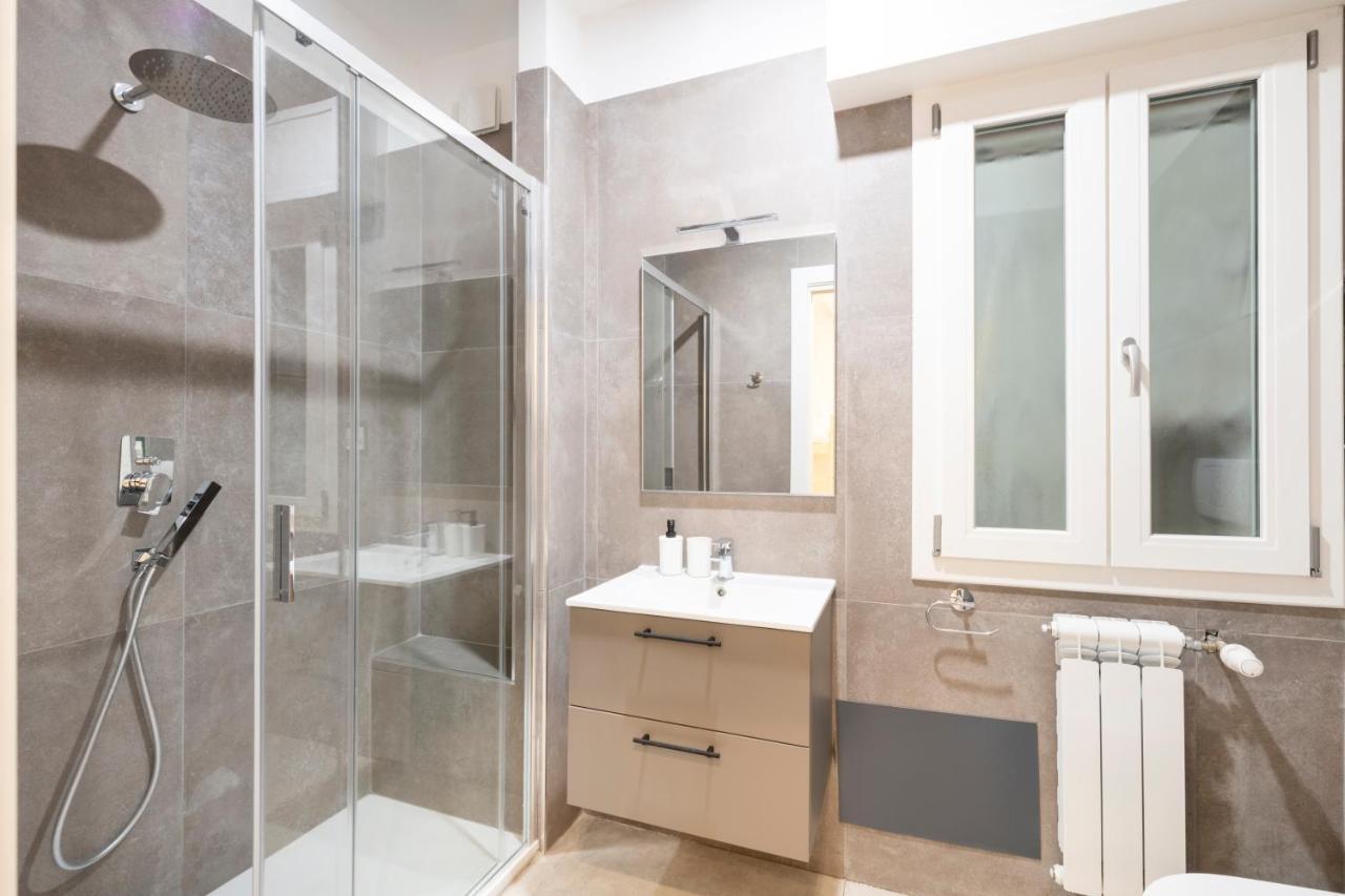 Easystayrome 10 Pax 3 Baths 1 Min From Metro Exterior photo